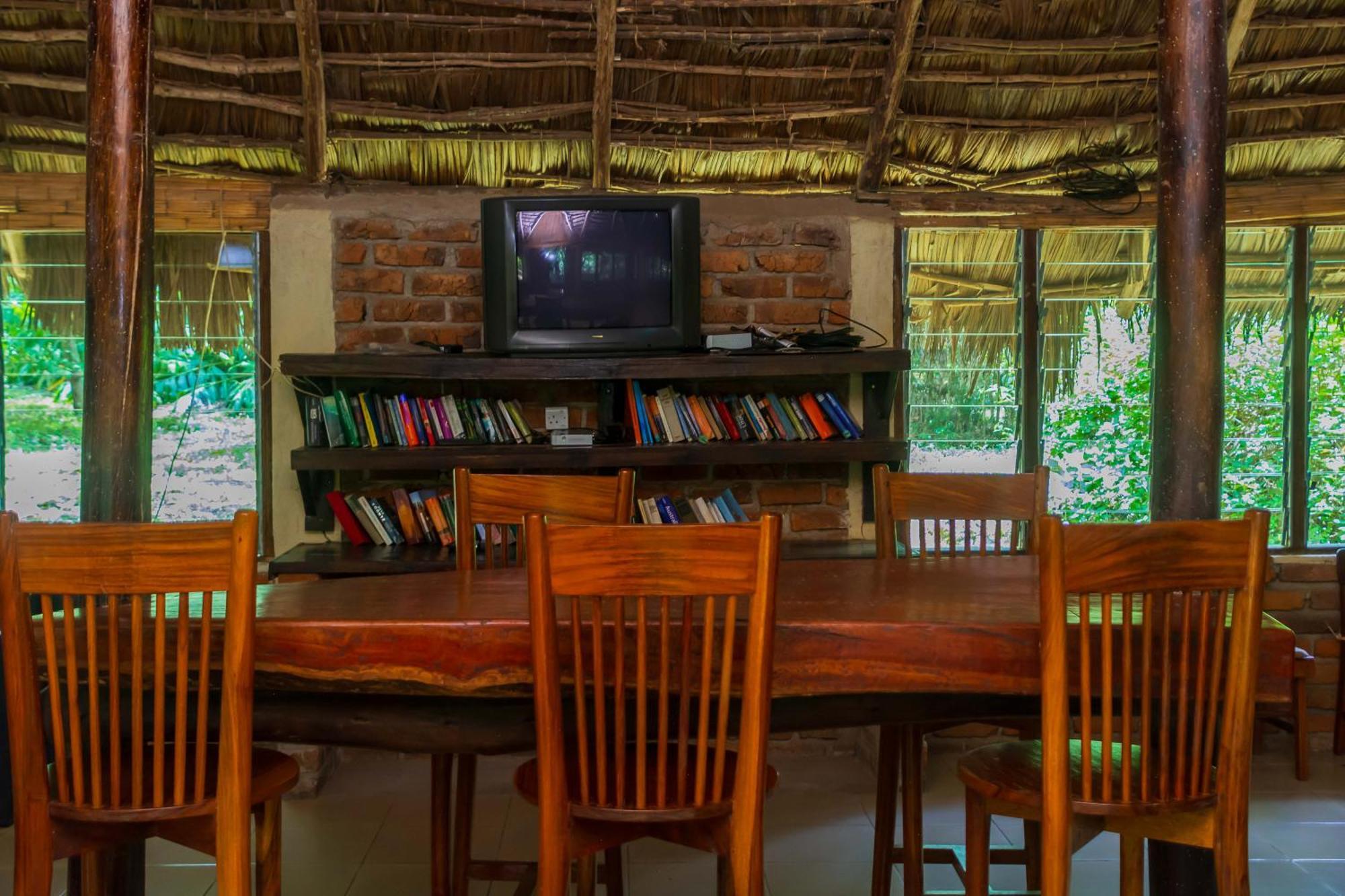 Meru Mbega Lodge Usa River Exterior photo