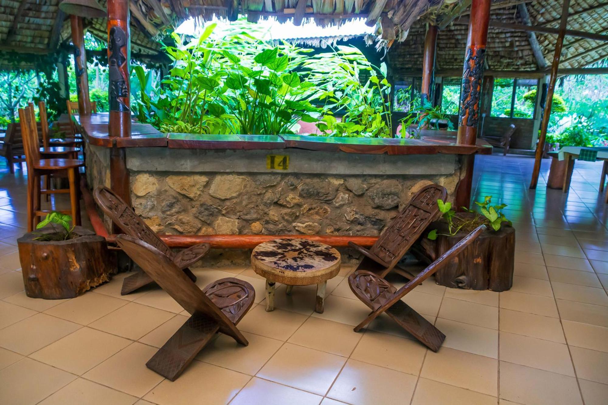 Meru Mbega Lodge Usa River Exterior photo